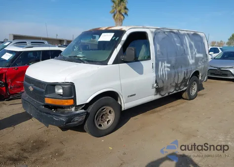 2004 Chevrolet Express z USA, uszkodzony, nr VIN 1GCGG25U641173703